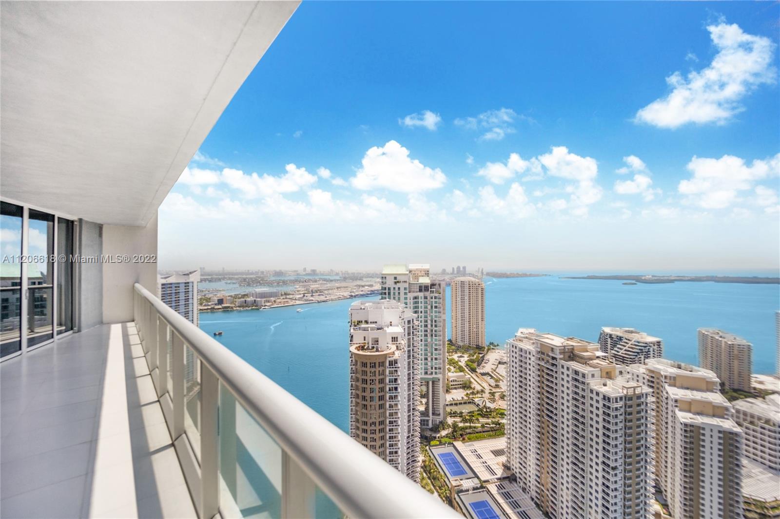 465 Brickell Ave #4605