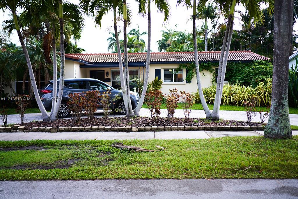 1115 N 13th Ter