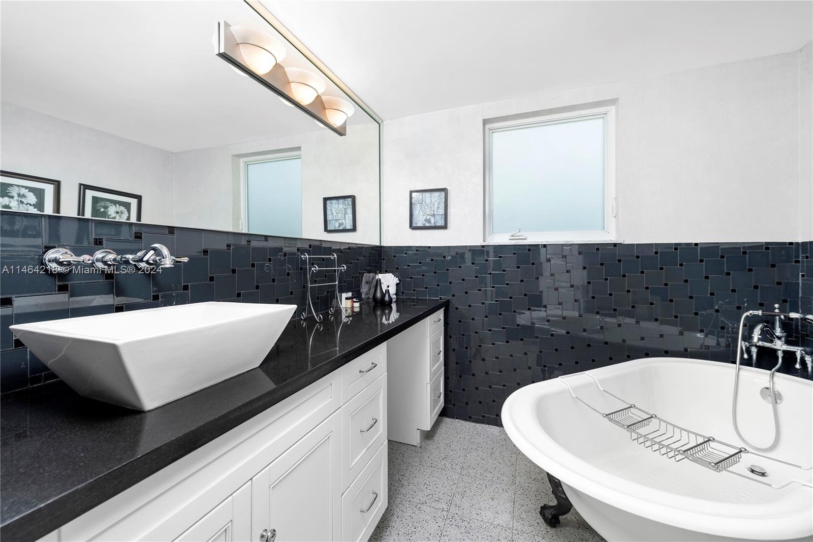 472 Sunset Dr Hallandale Beach, FL 33009