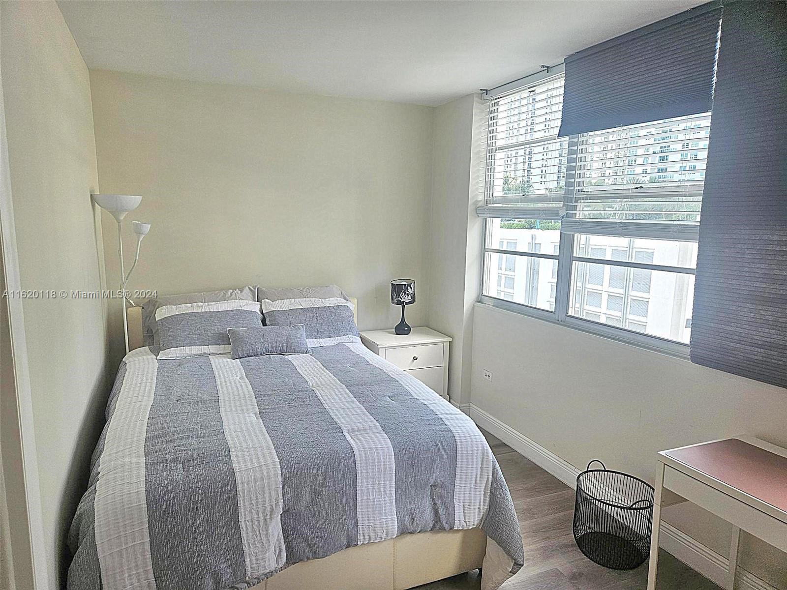 image FOUR AMBASSADORS CONDO12