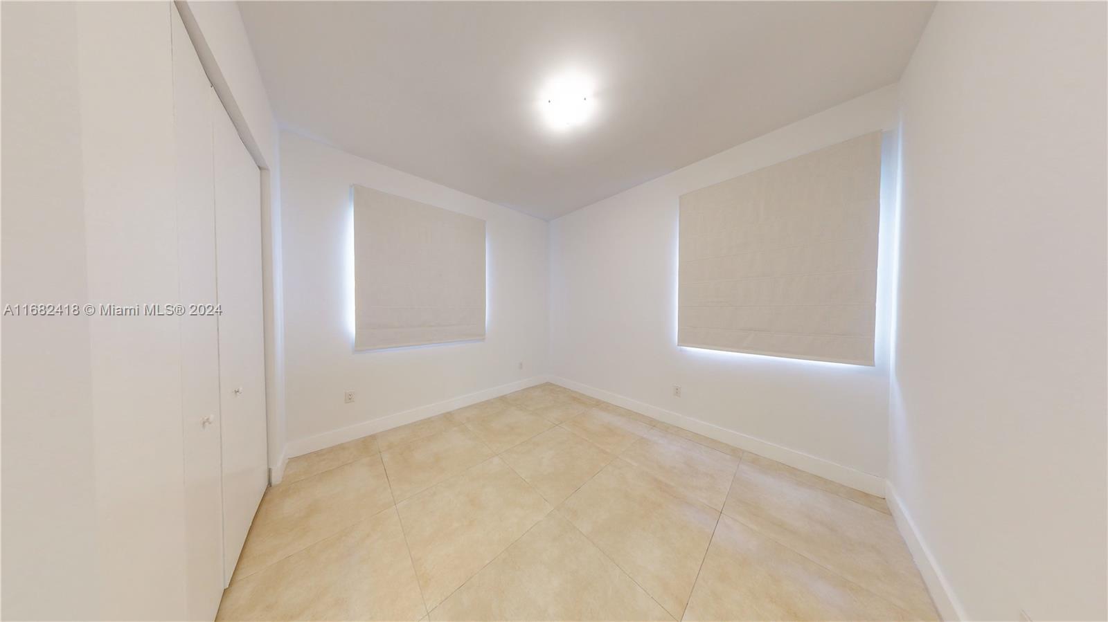 9980 NW 74th Ter Doral, FL 33178