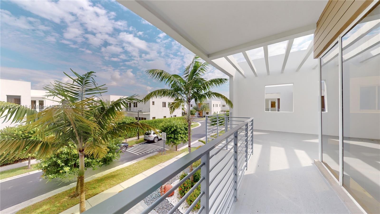 9980 NW 74th Ter Doral, FL 33178