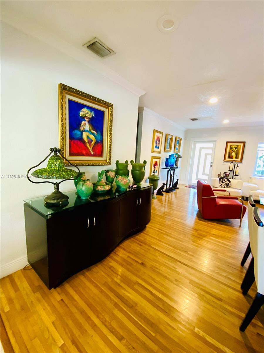 1135 SW 62nd Ave West Miami, FL 33144