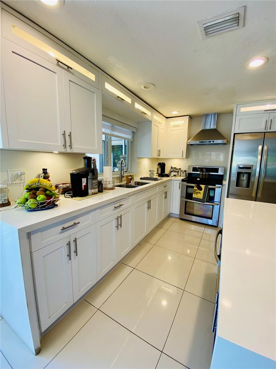 1135 SW 62nd Ave West Miami, FL 33144