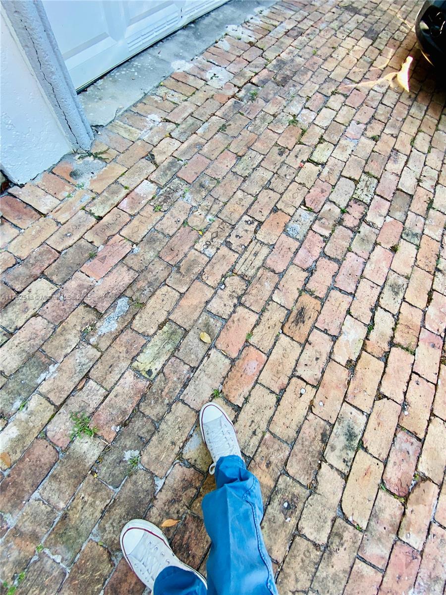 1135 SW 62nd Ave West Miami, FL 33144