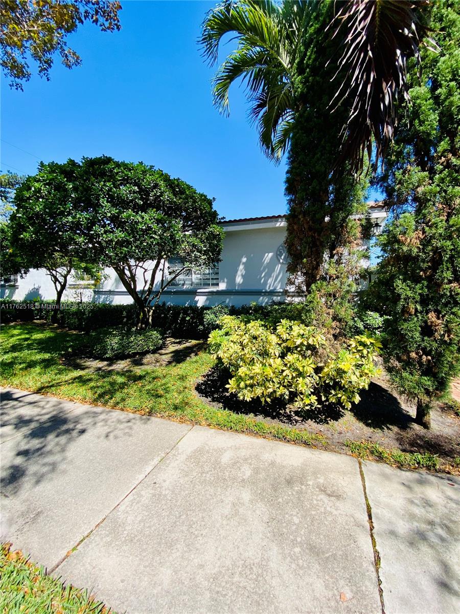 1135 SW 62nd Ave West Miami, FL 33144