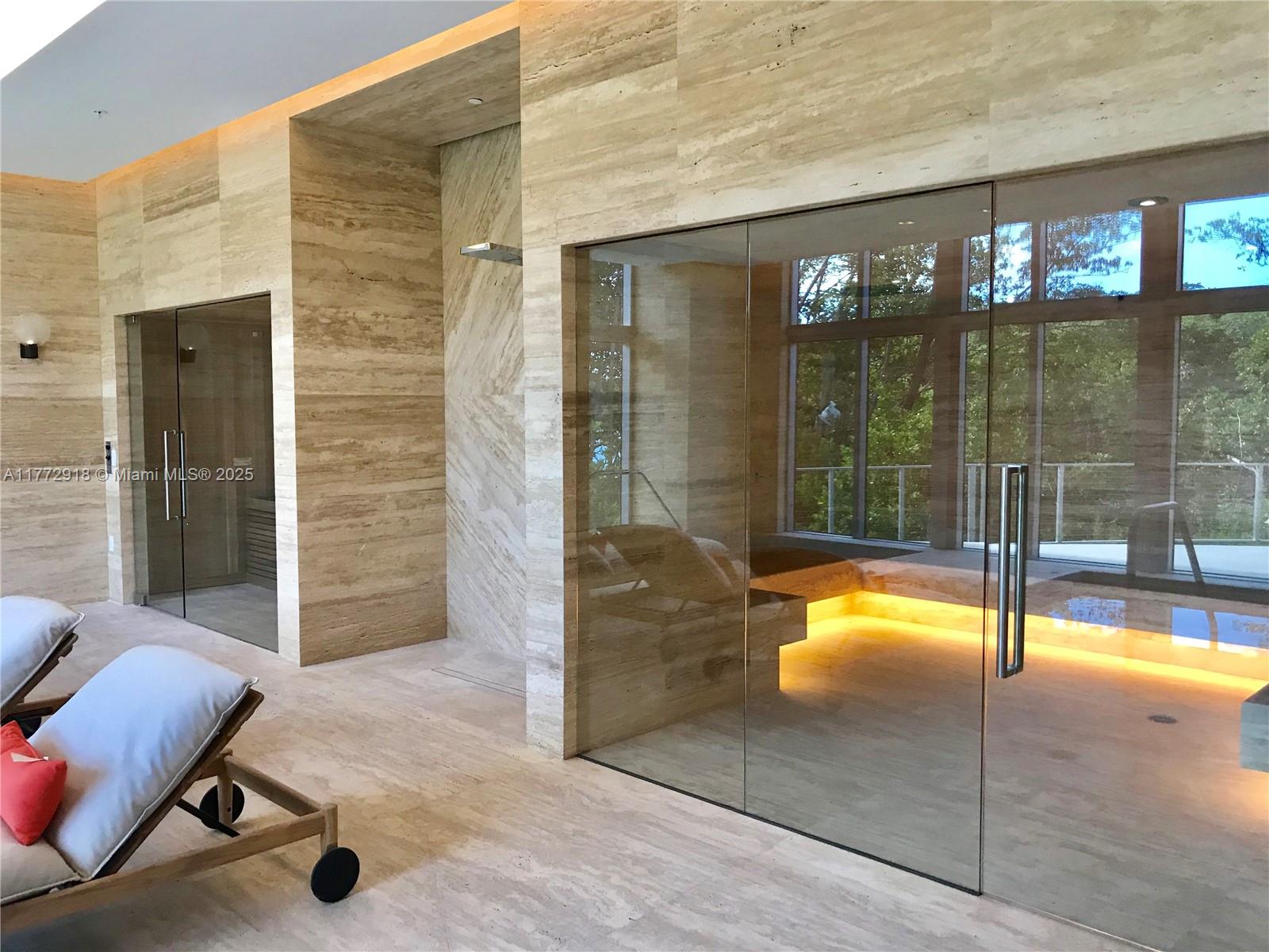 16385 Biscayne Blvd Unit 1902th North Miami Beach, FL 33160