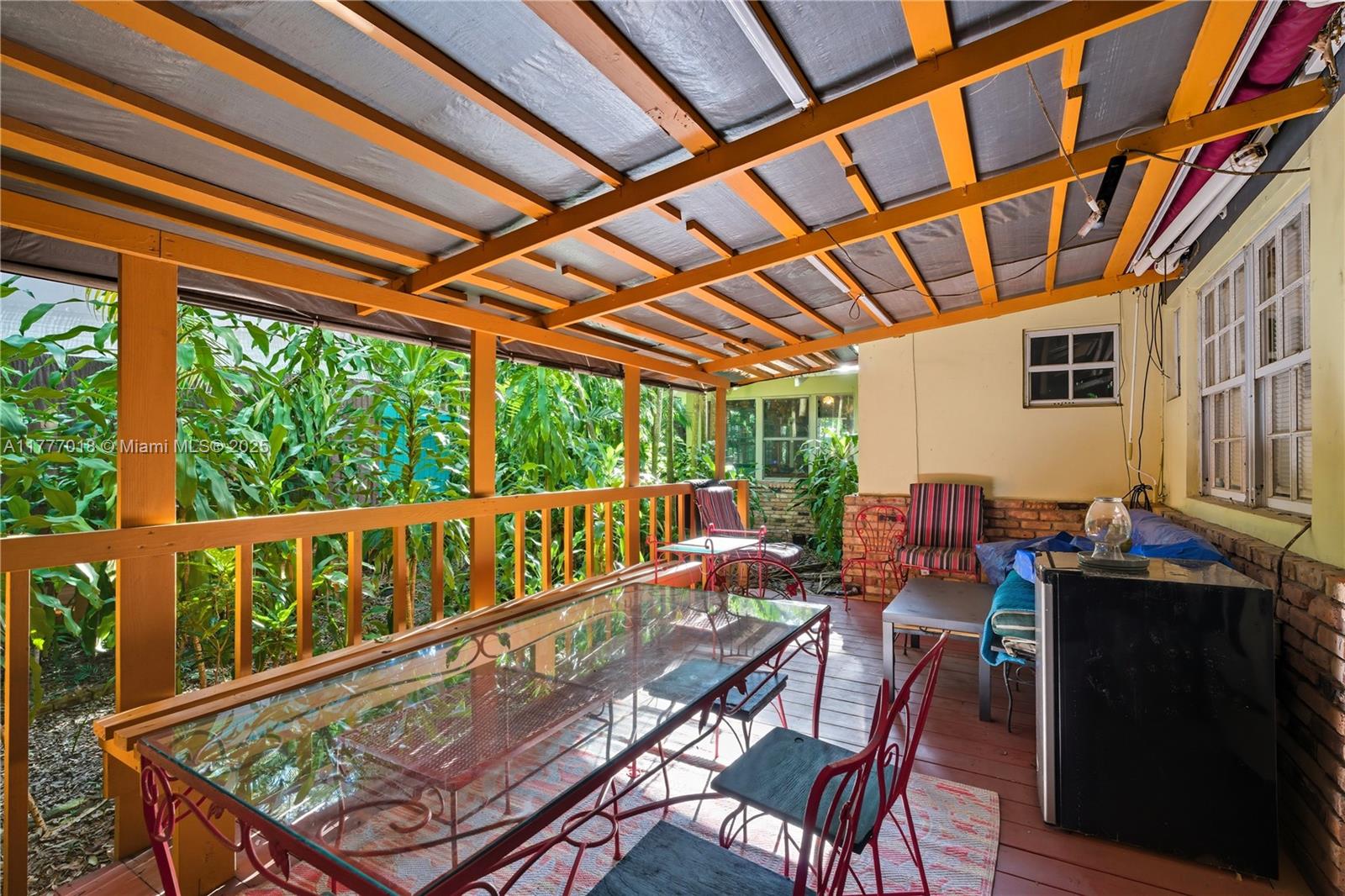 4160 Lybyer Ave Miami, FL 33133