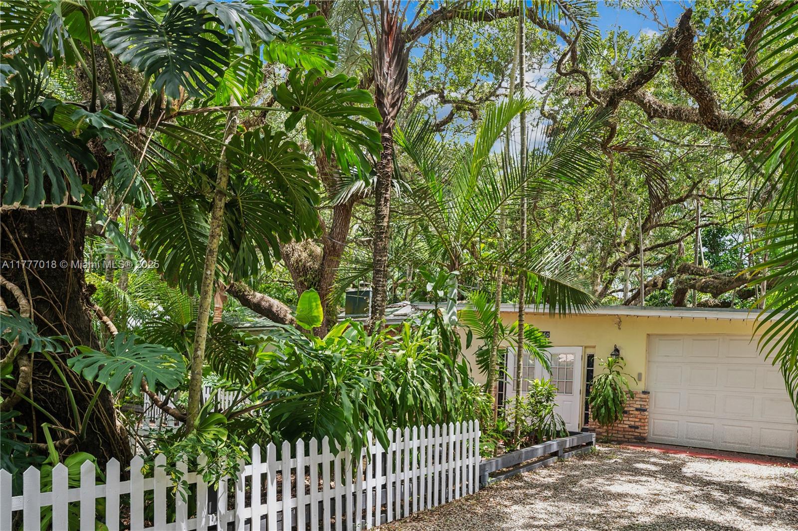 4160 Lybyer Ave Miami, FL 33133