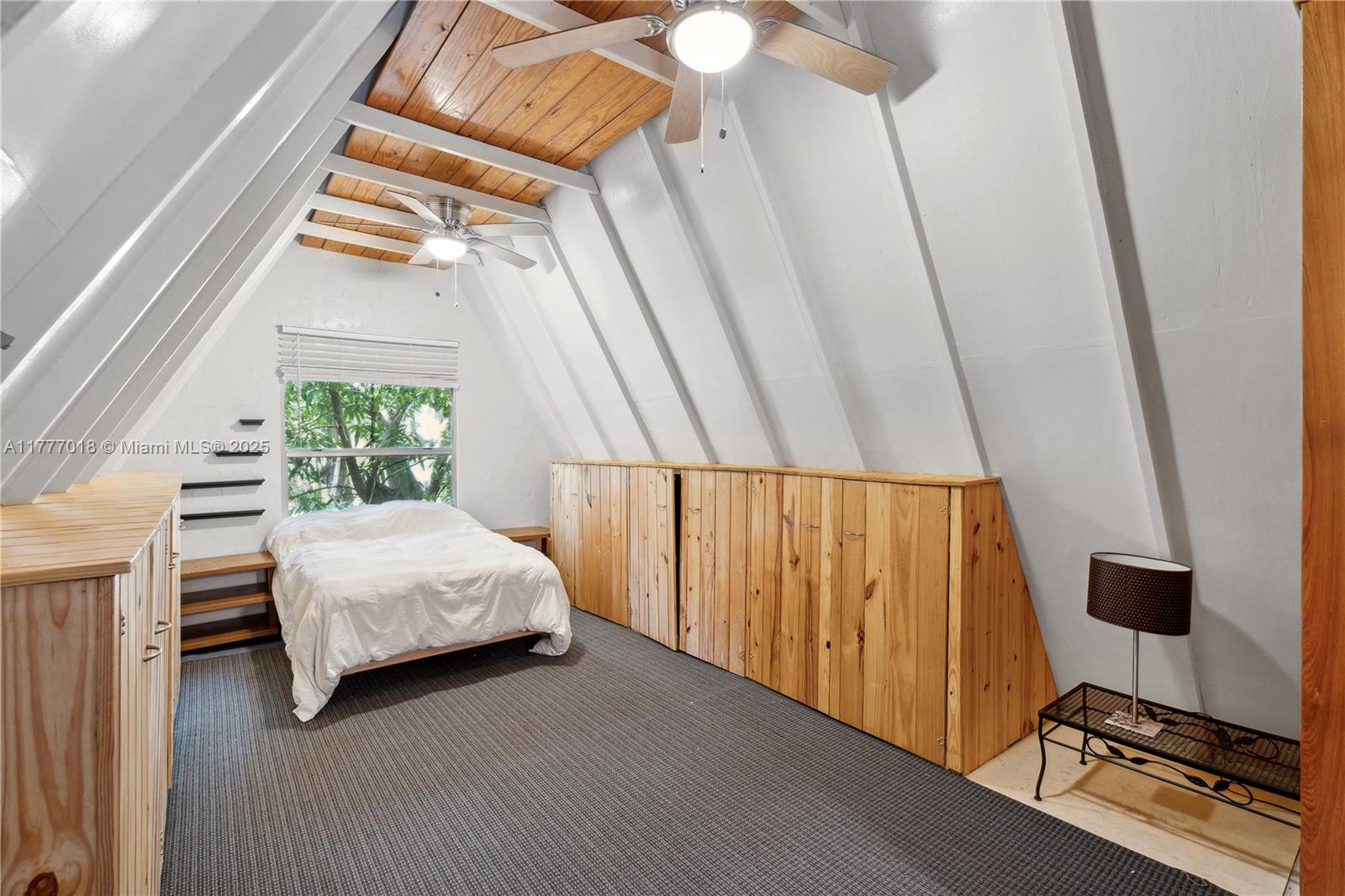 4160 Lybyer Ave Miami, FL 33133