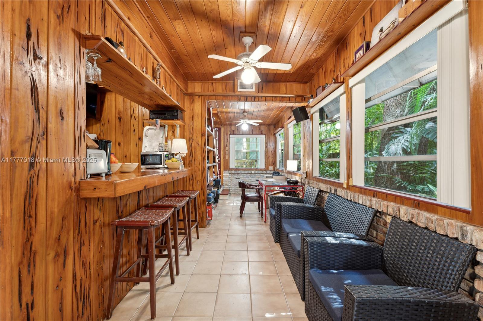 4160 Lybyer Ave Miami, FL 33133