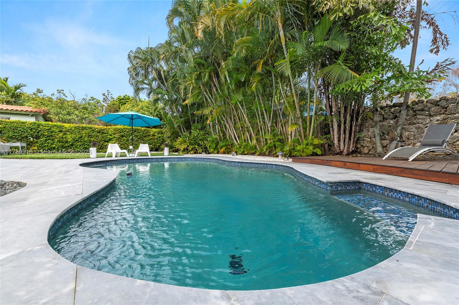 425 NE 114th St Miami, FL 33161