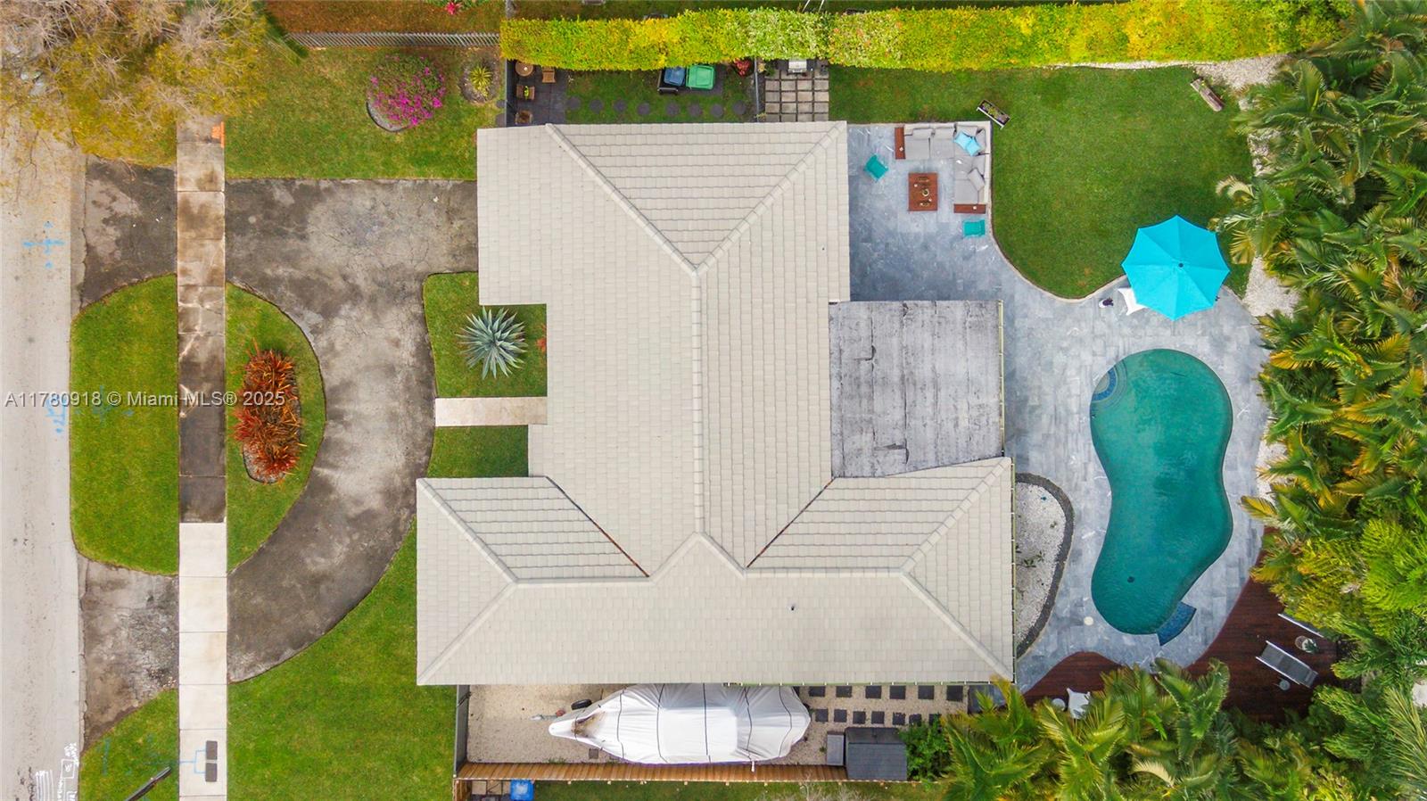 425 NE 114th St Miami, FL 33161