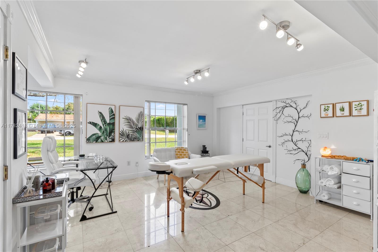 8350 SW 98th Th St Miami, FL 33156