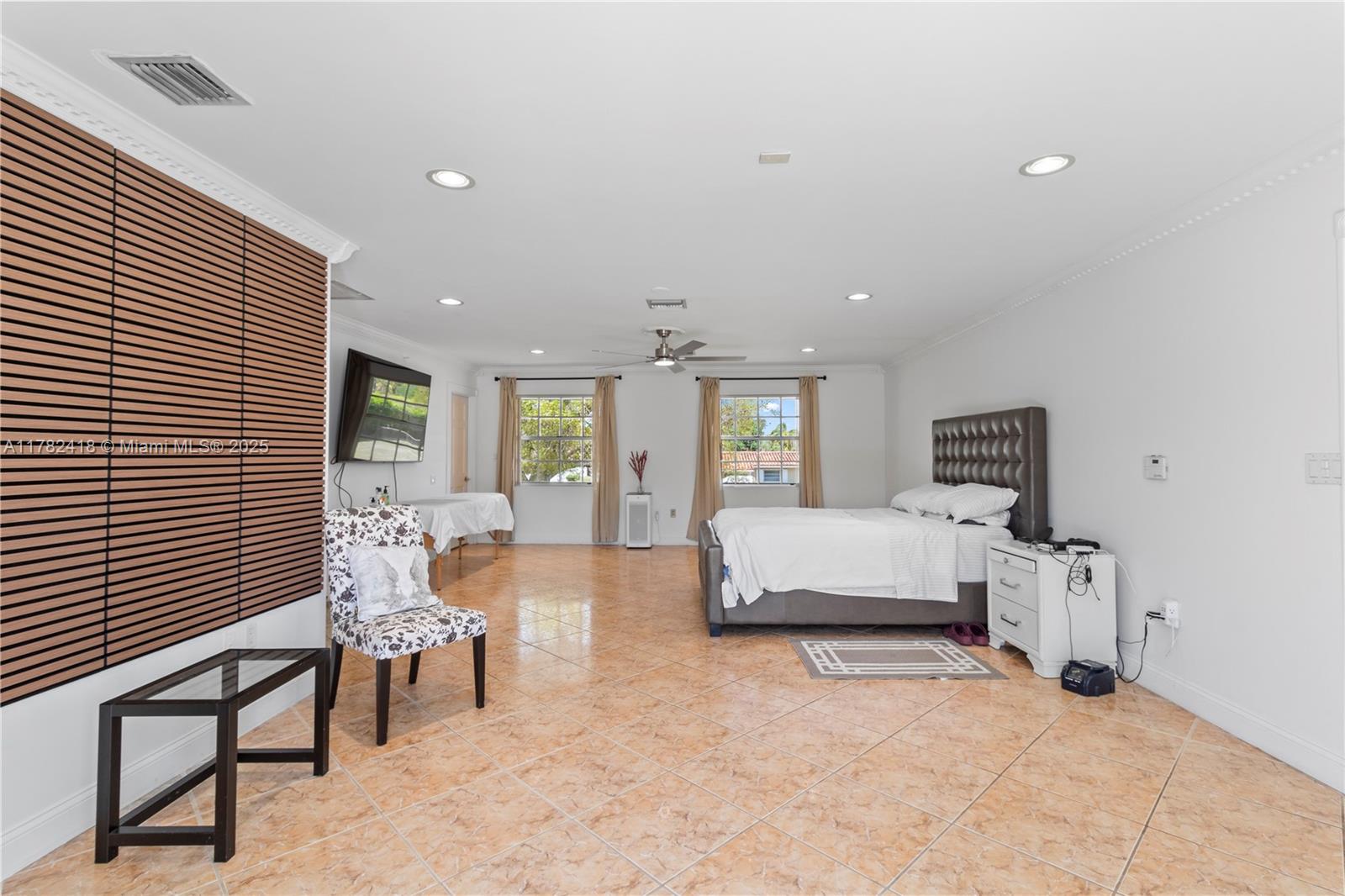 8350 SW 98th Th St Miami, FL 33156