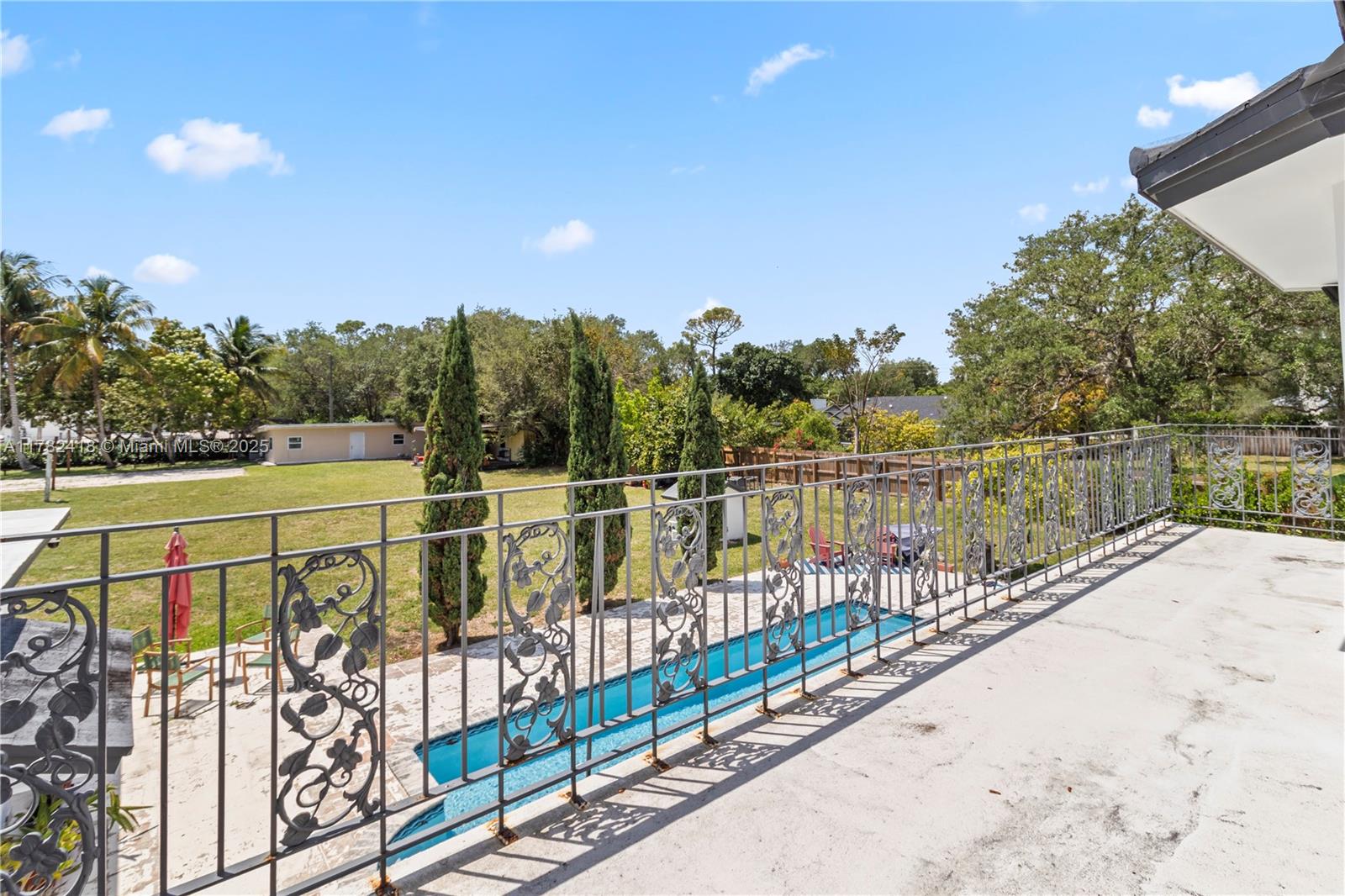 8350 SW 98th Th St Miami, FL 33156