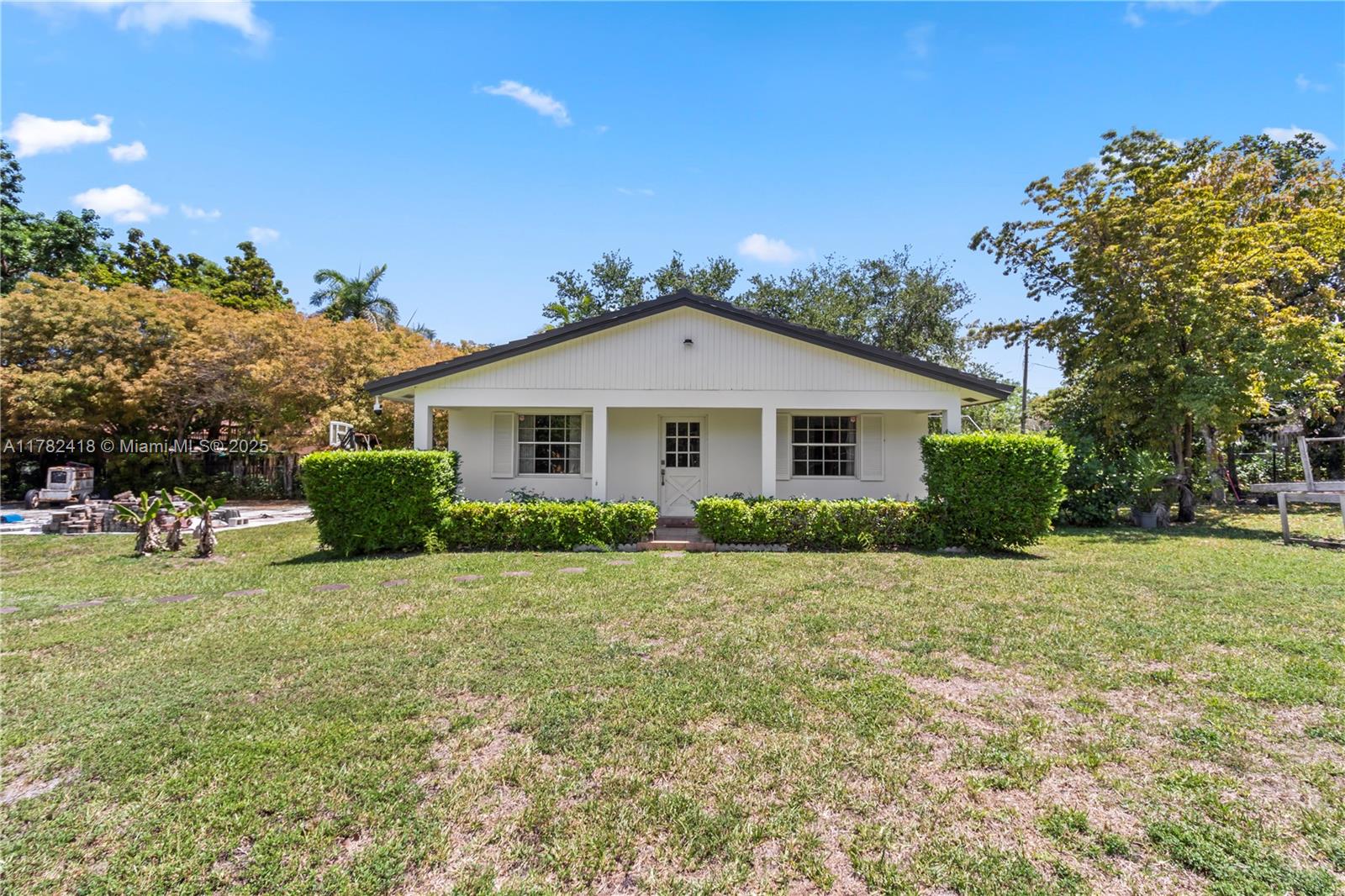 8350 SW 98th Th St Miami, FL 33156