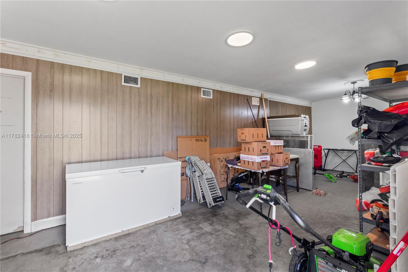 8350 SW 98th Th St Miami, FL 33156