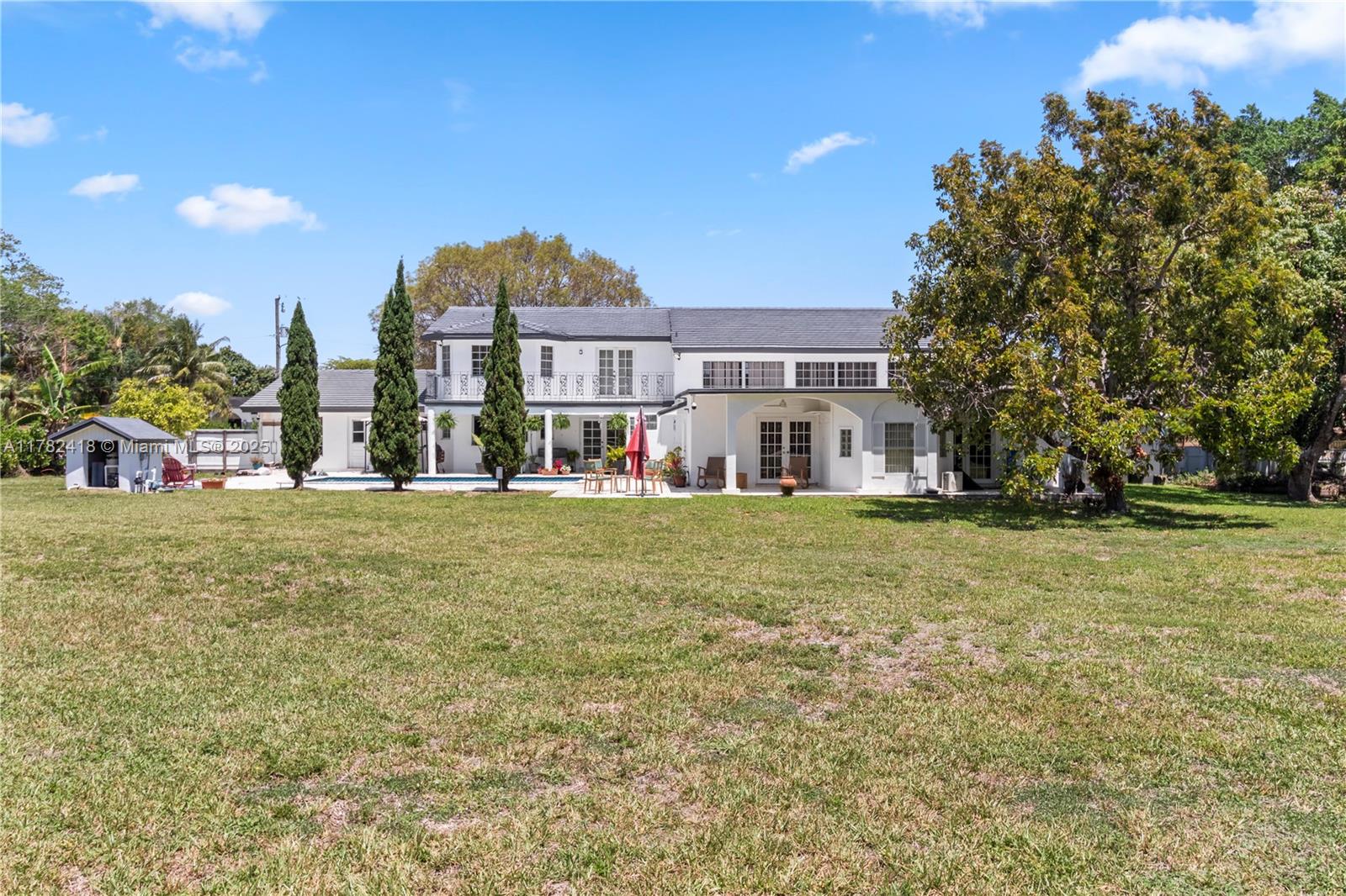 8350 SW 98th Th St Miami, FL 33156