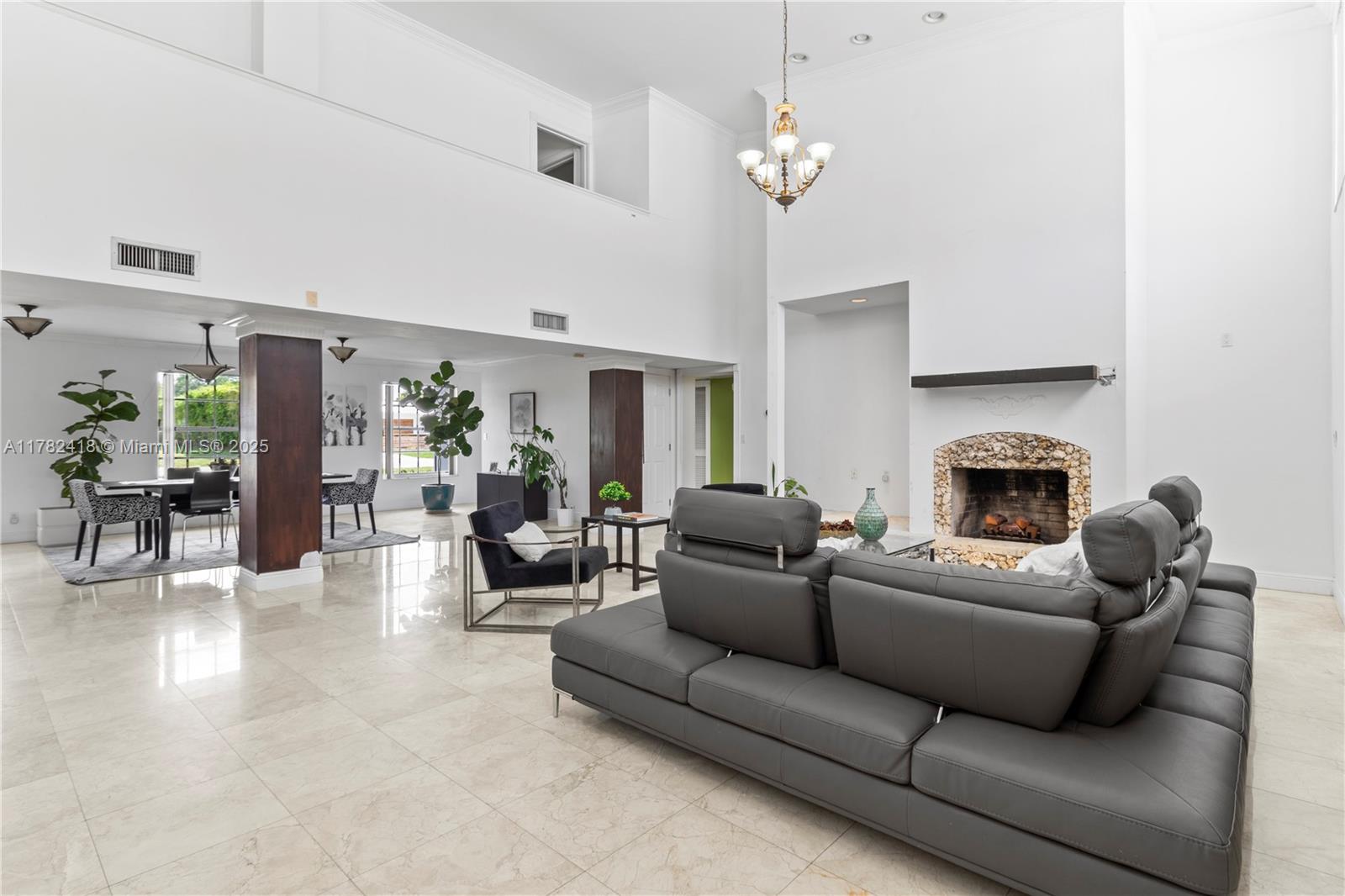 8350 SW 98th Th St Miami, FL 33156