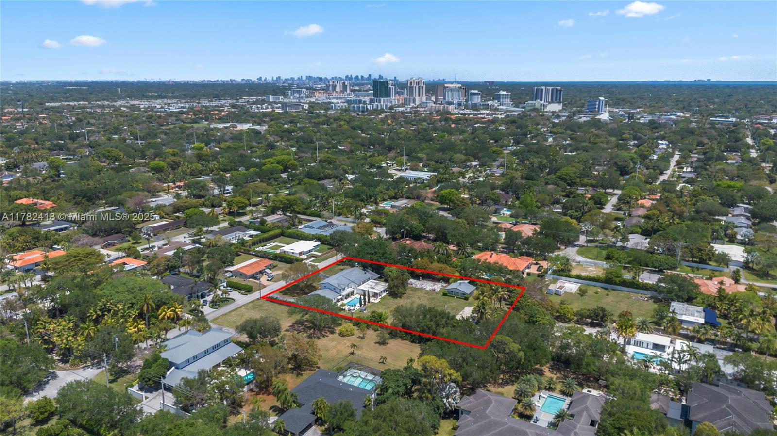 8350 SW 98th Th St Miami, FL 33156