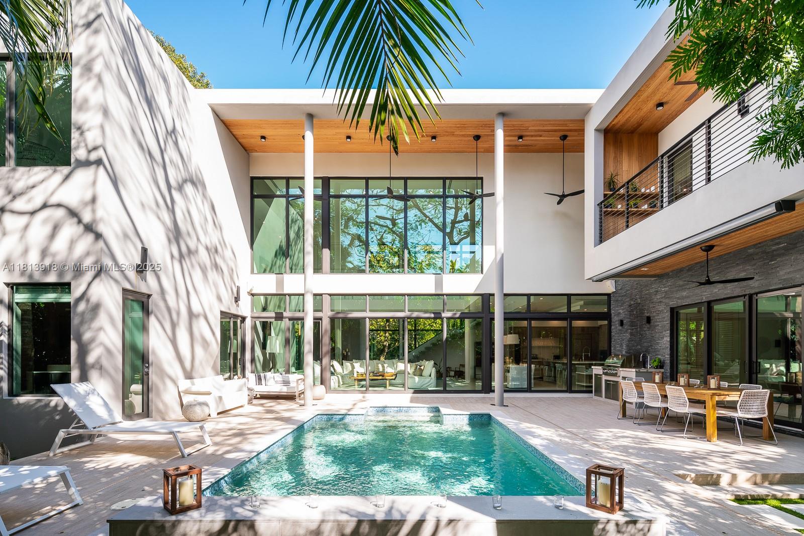 4094 Park Ave Coconut Grove, FL 33133