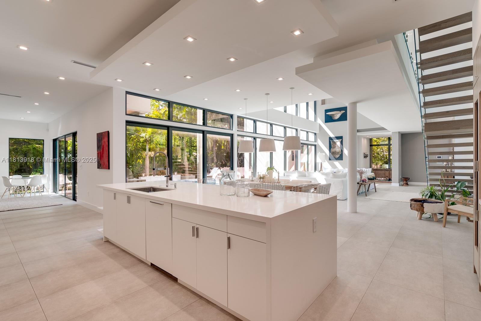 4094 Park Ave Coconut Grove, FL 33133