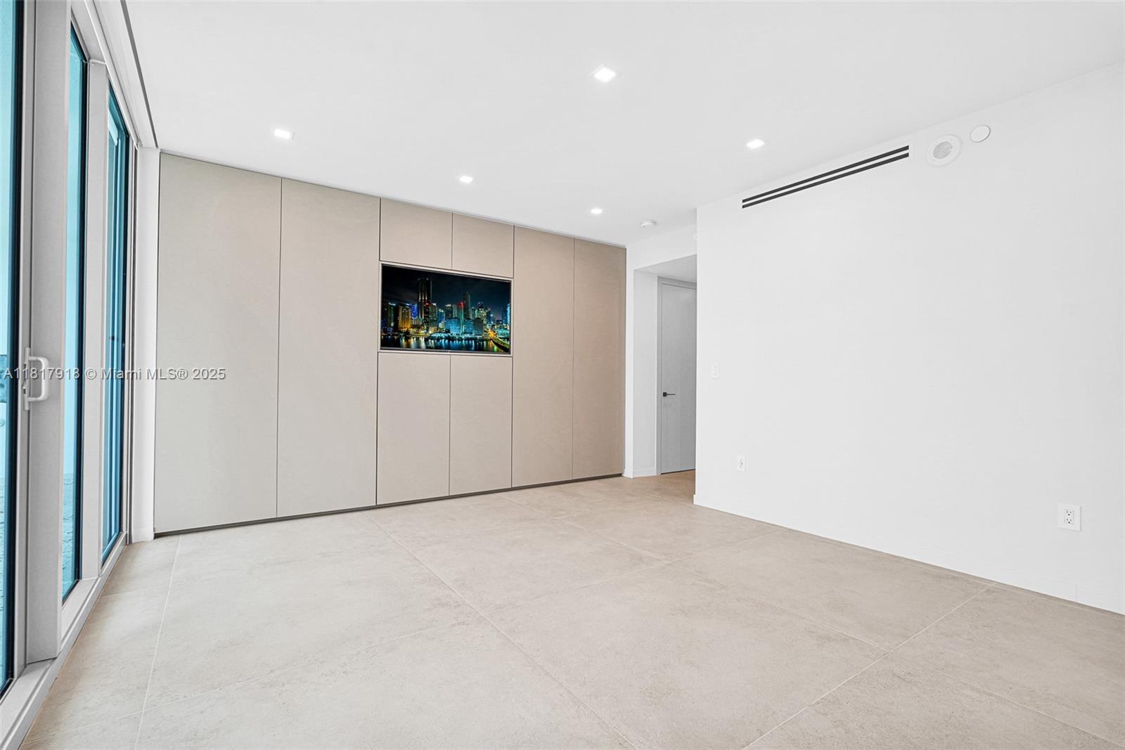 3535 S Ocean Dr #1003 Hollywood, FL 33019