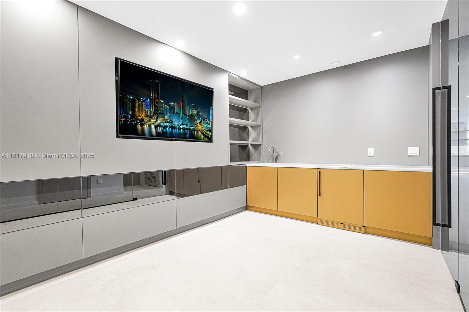 3535 S Ocean Dr #1003 Hollywood, FL 33019