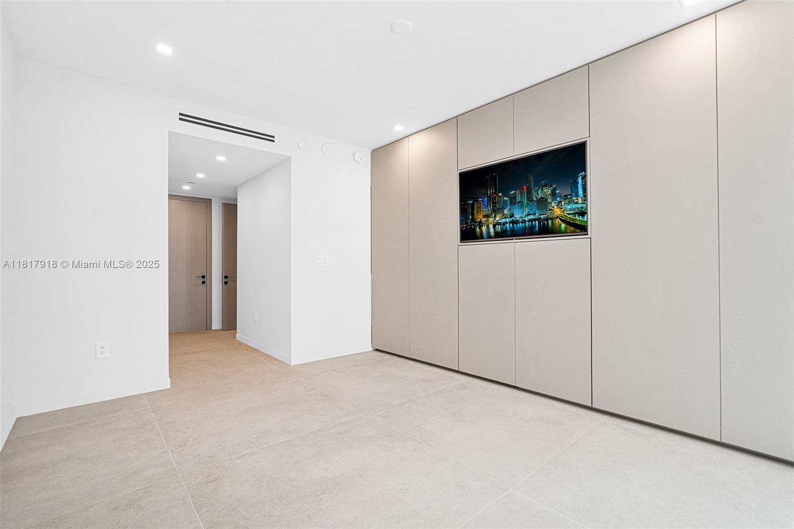 3535 S Ocean Dr #1003 Hollywood, FL 33019