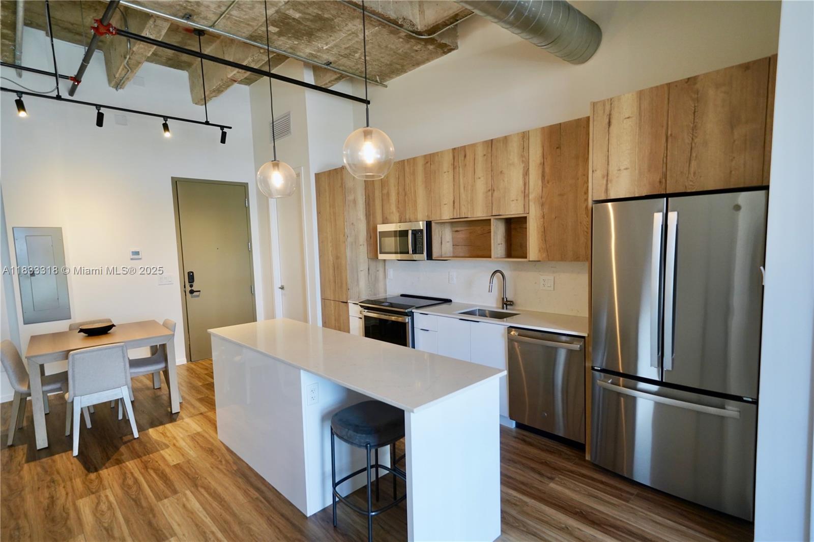 7920 NE 2nd Ave #506