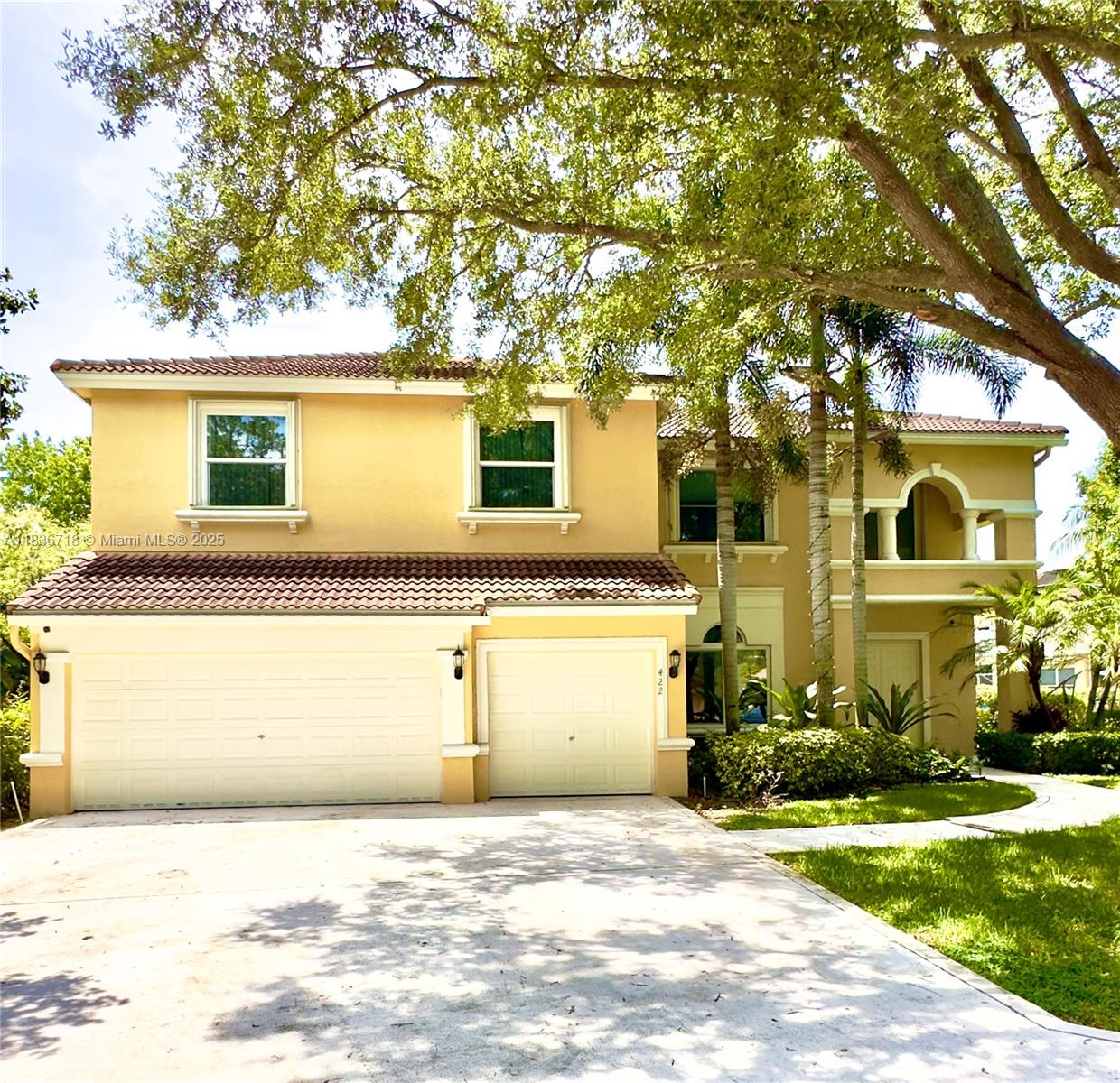 422 Oriole Cir