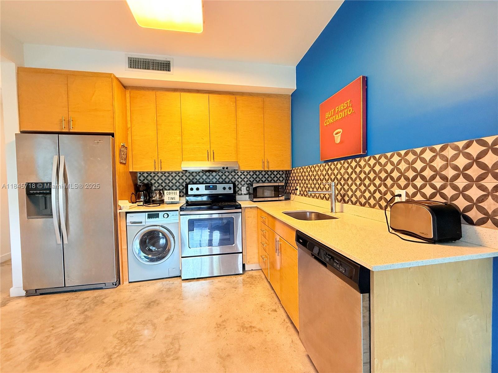 769 NW 1st St #302