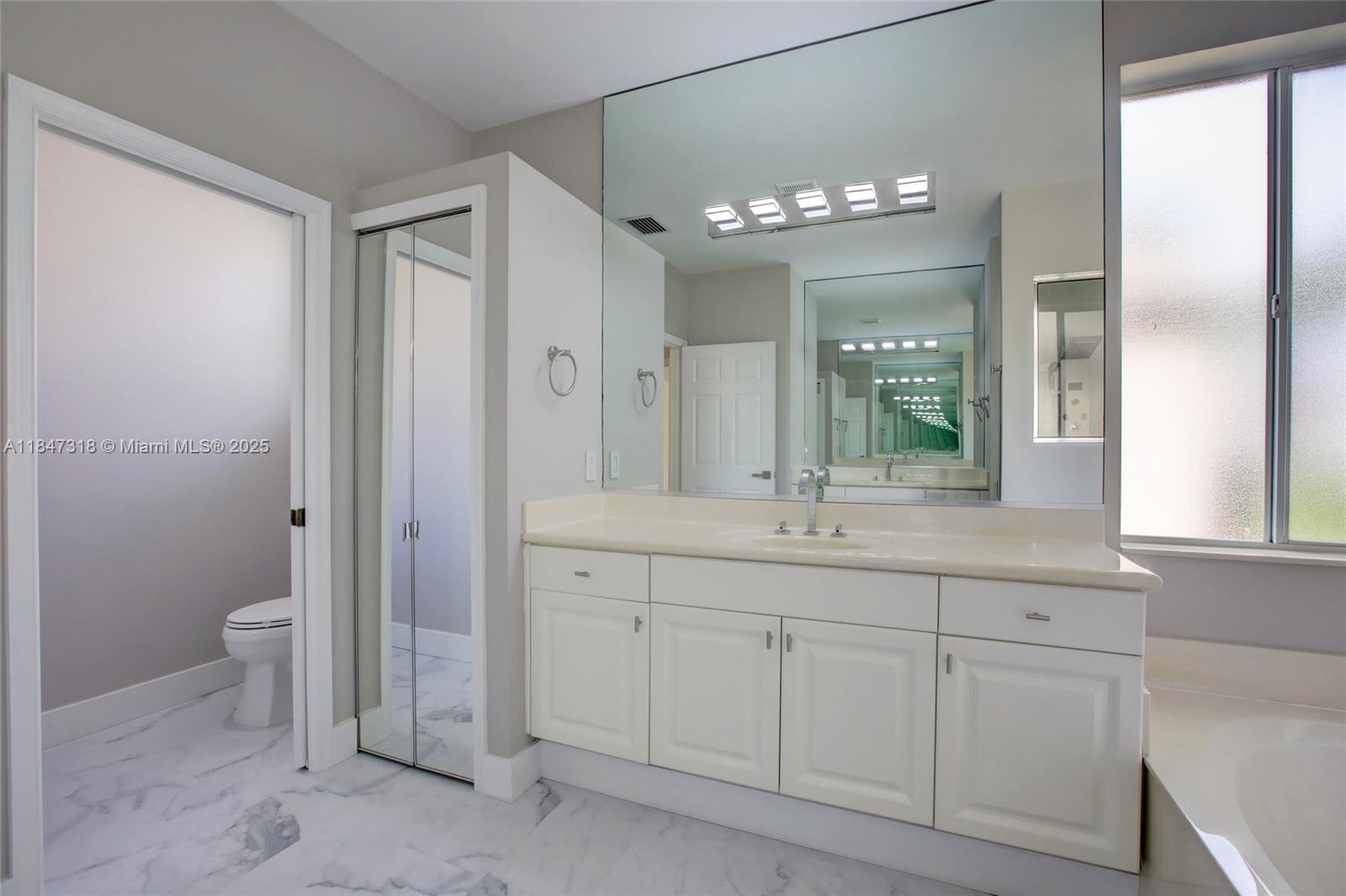 2536 Eagle Run Ct Weston, FL 33327