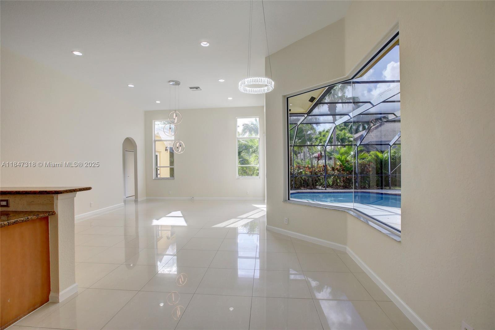 2536 Eagle Run Ct Weston, FL 33327