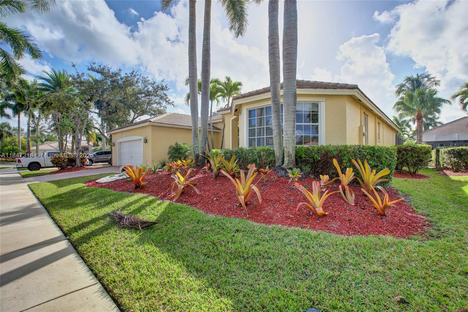 2536 Eagle Run Ct Weston, FL 33327