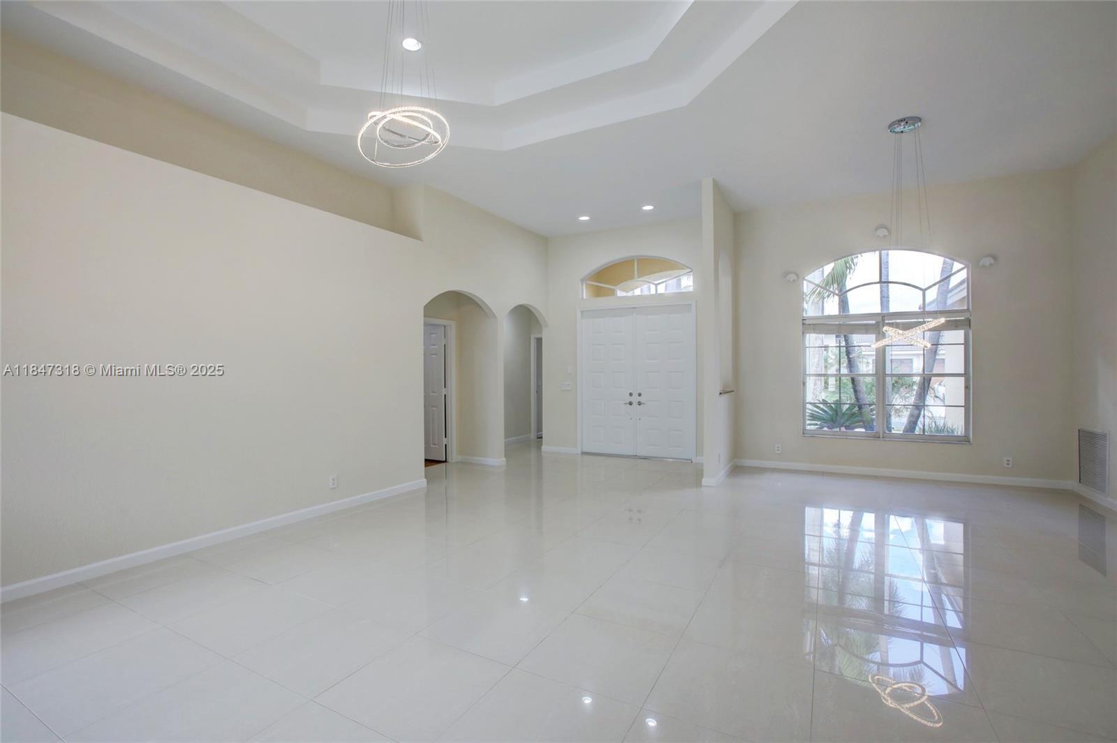 2536 Eagle Run Ct Weston, FL 33327