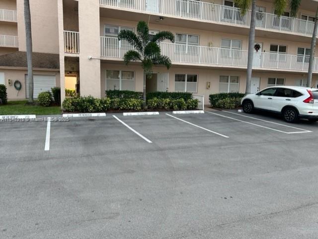 2607 NW 104th Ave #106