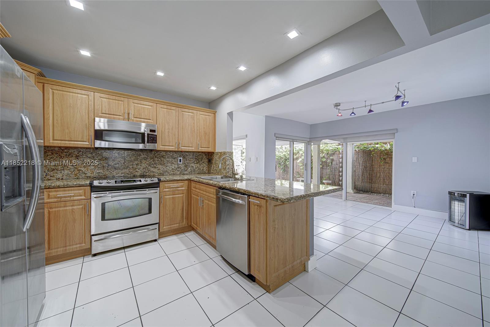 621 SW 99th Pl