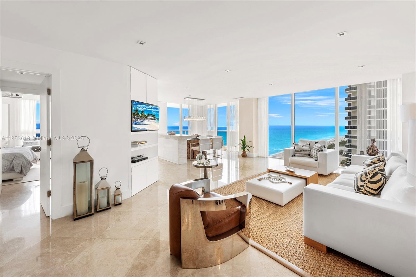 4779 Collins Ave #2403