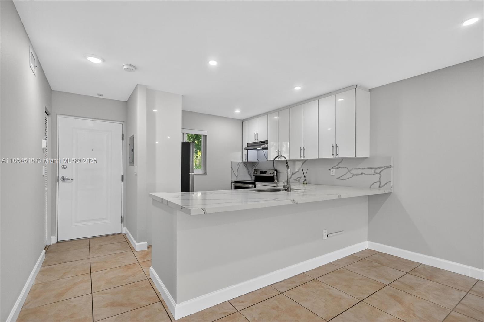 7705 Camino Real #B204