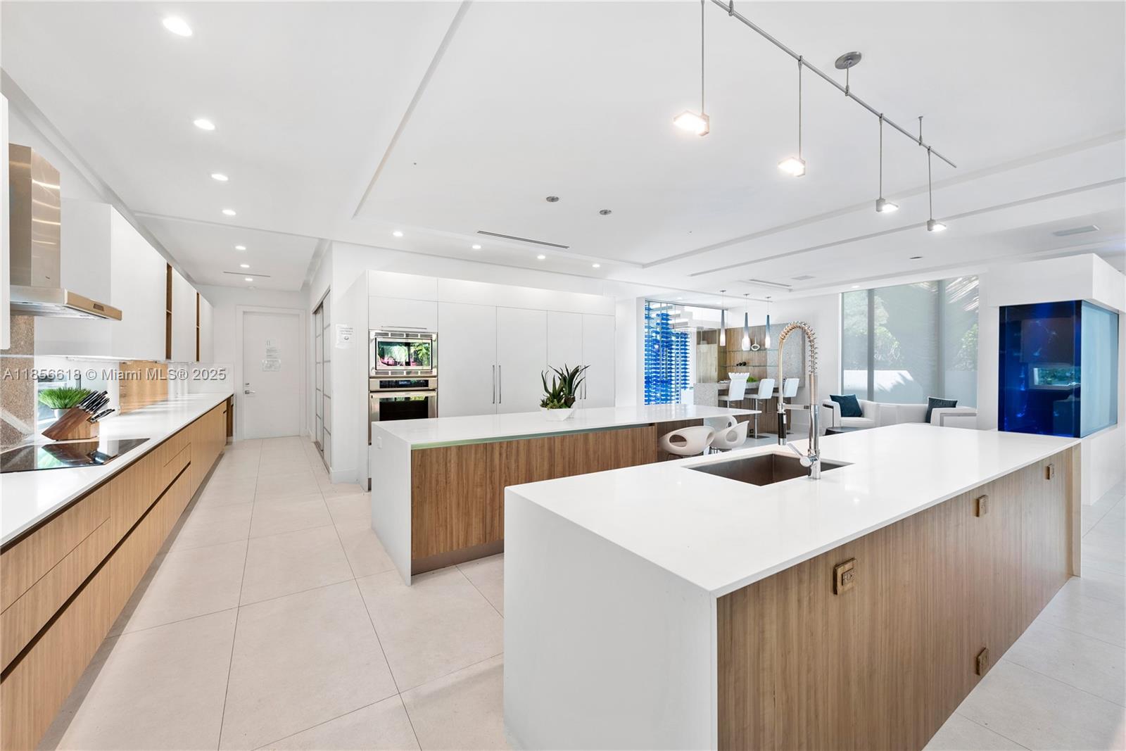 310 SE 11th Ave Fort Lauderdale, FL 33301