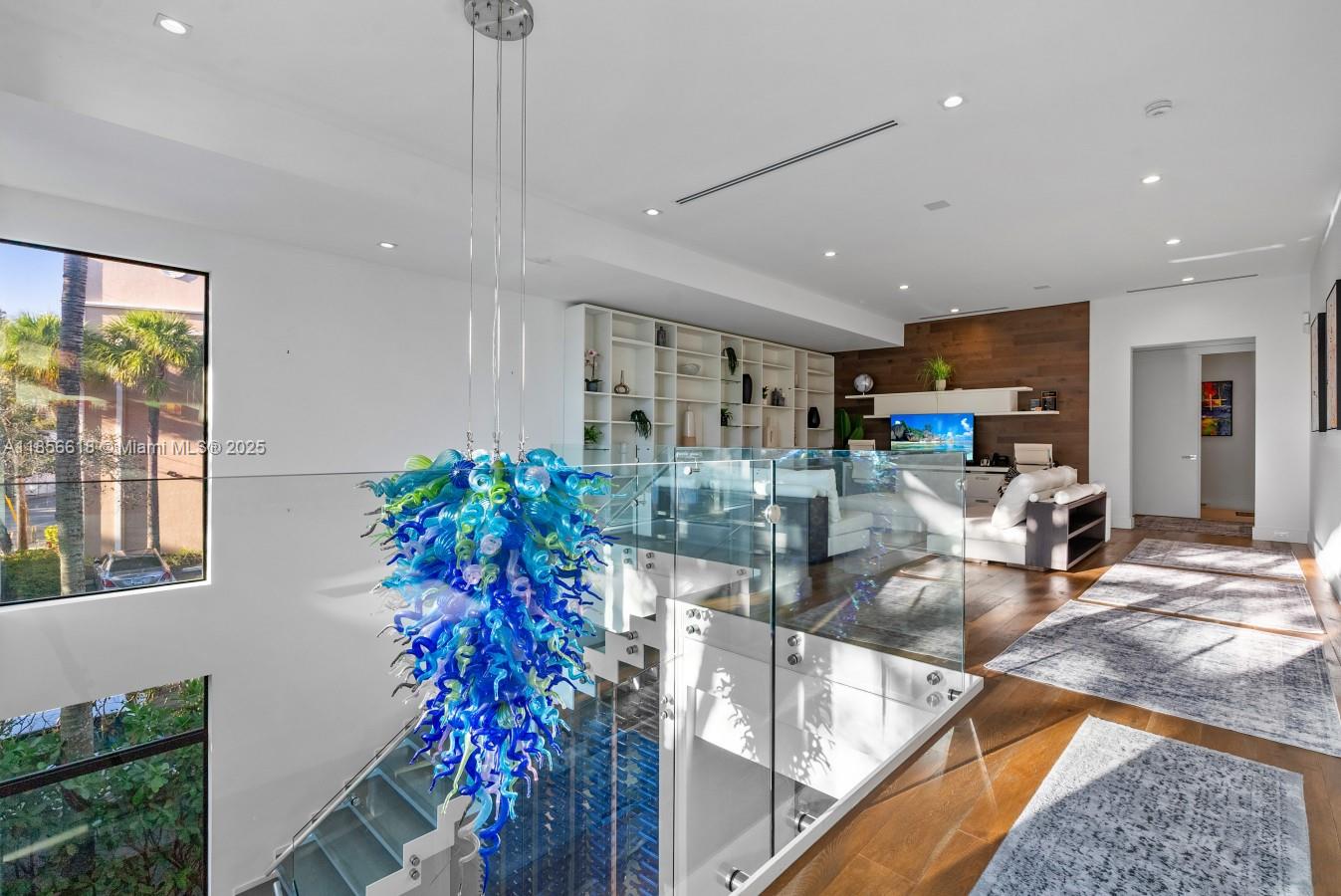 310 SE 11th Ave Fort Lauderdale, FL 33301