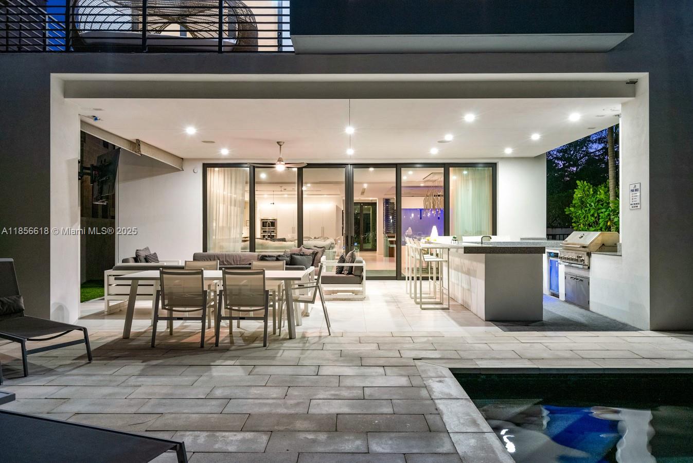 310 SE 11th Ave Fort Lauderdale, FL 33301