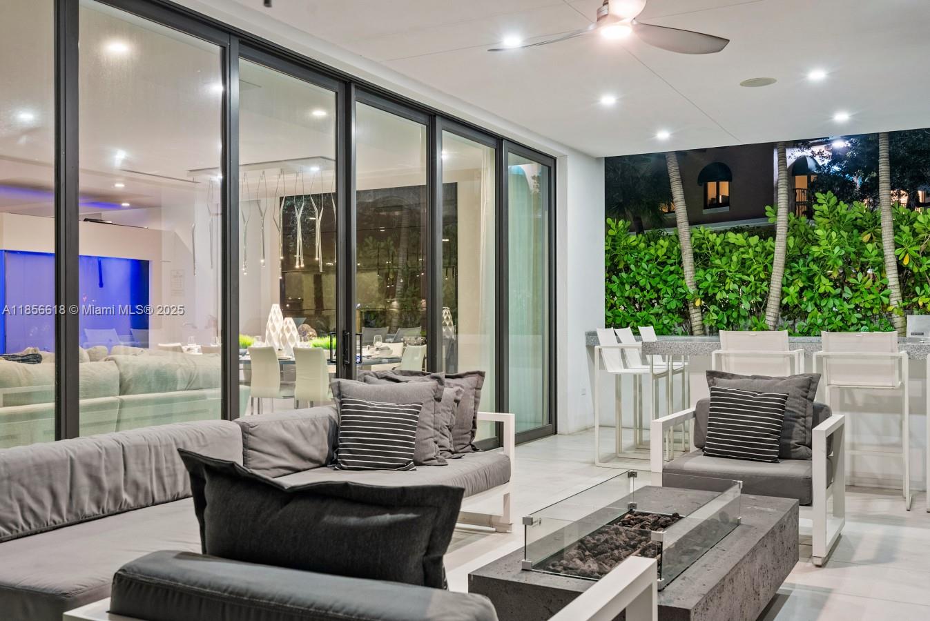 310 SE 11th Ave Fort Lauderdale, FL 33301