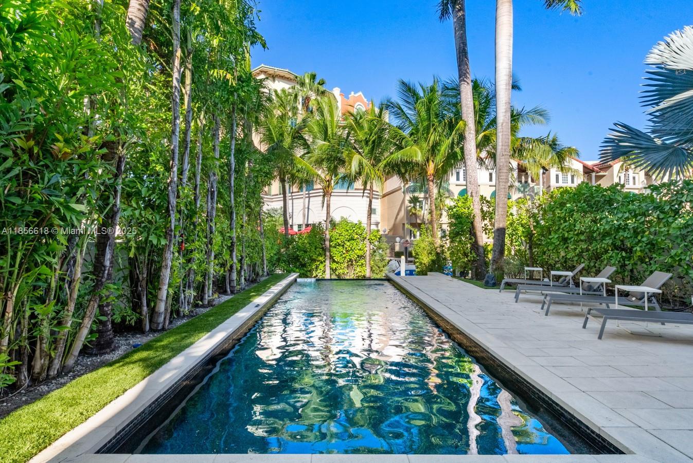 310 SE 11th Ave Fort Lauderdale, FL 33301