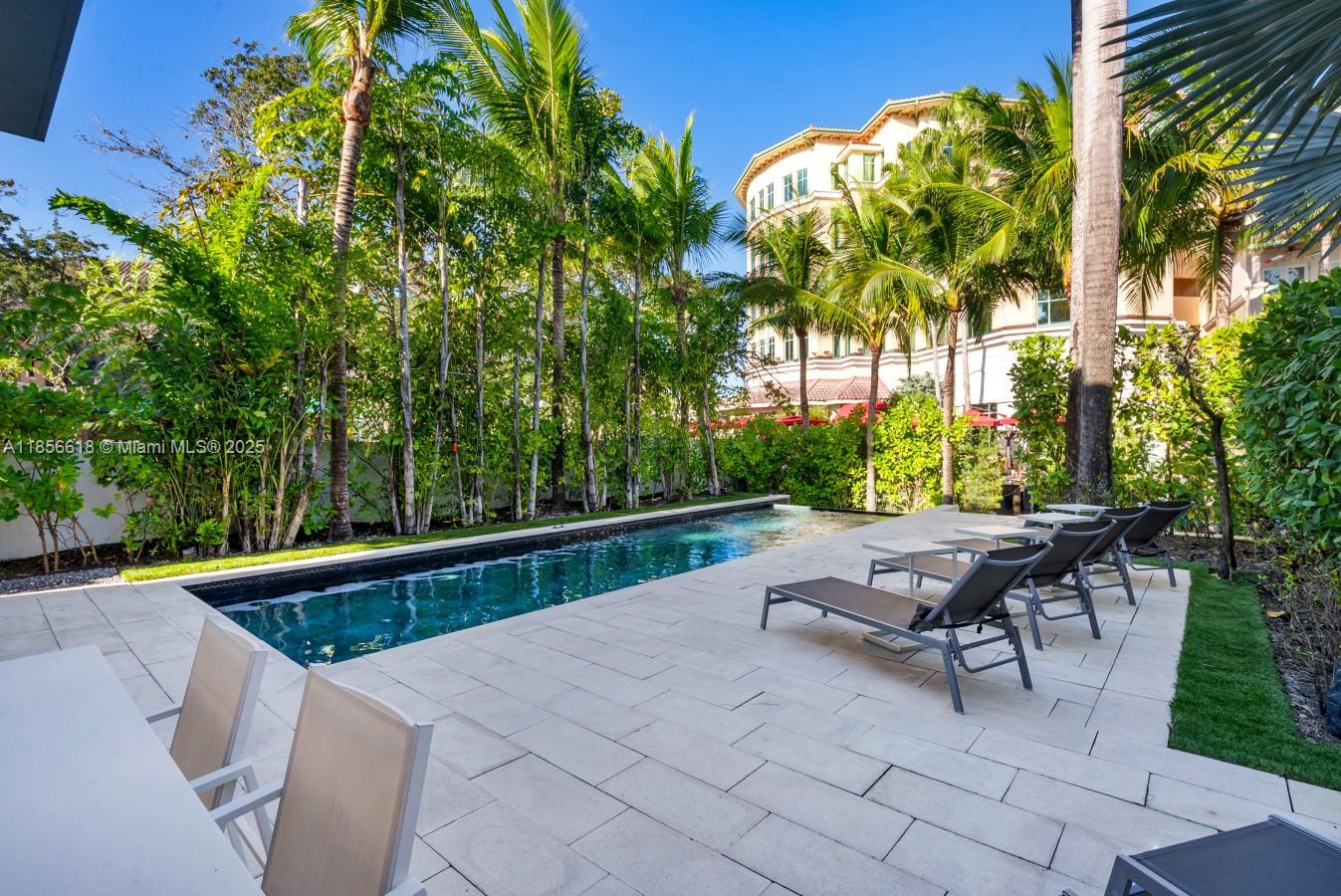 310 SE 11th Ave Fort Lauderdale, FL 33301