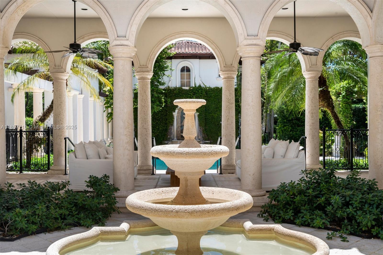 9941 SW 60th Ct Pinecrest, FL 33156