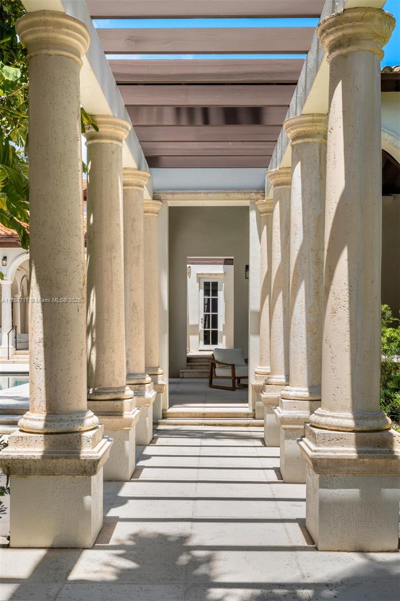 9941 SW 60th Ct Pinecrest, FL 33156