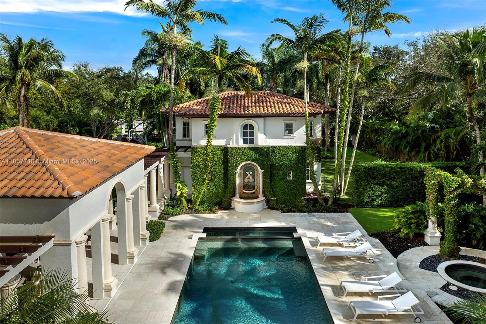 9941 SW 60th Ct Pinecrest, FL 33156